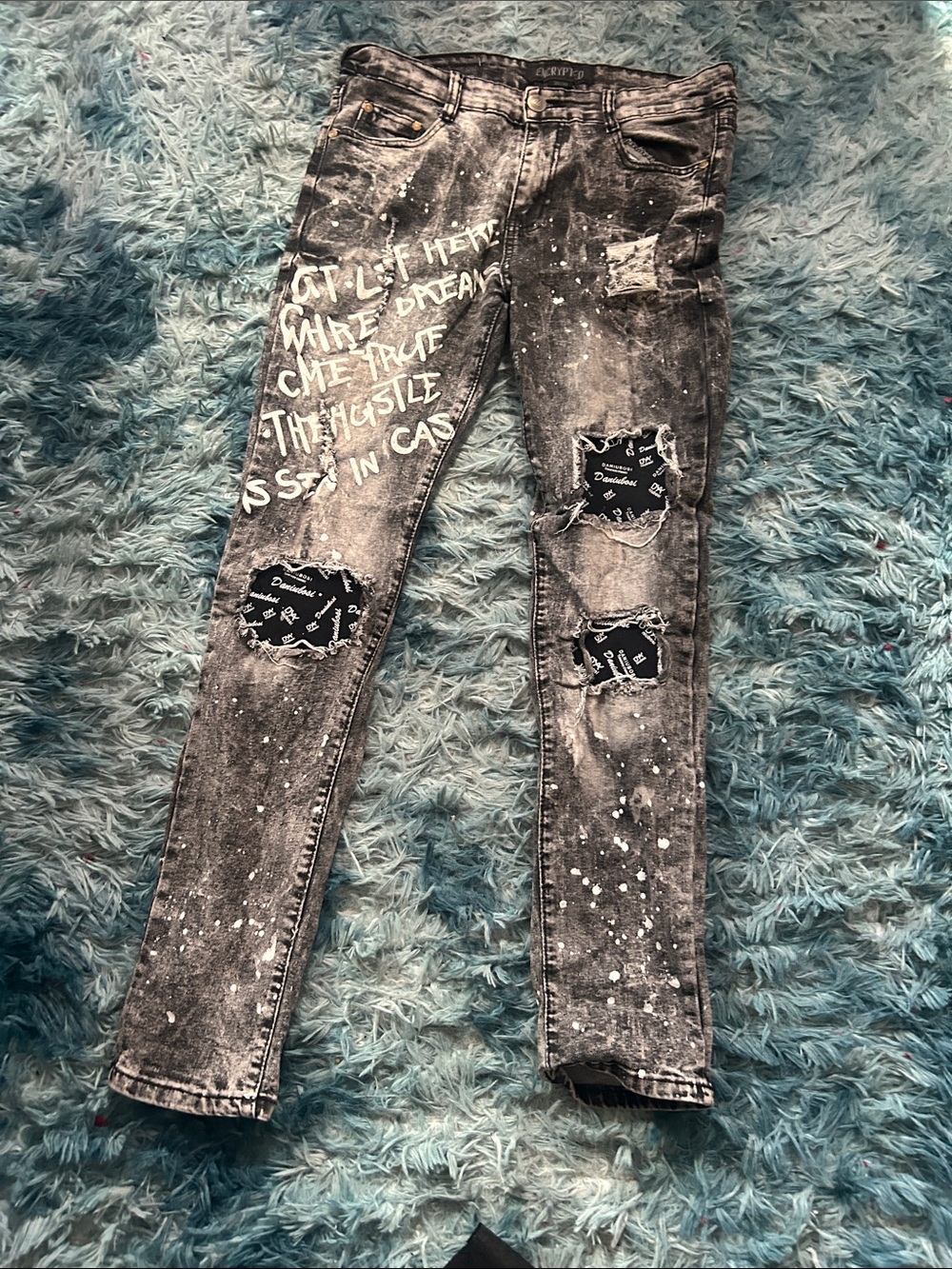 Men's Slim Black Acid-Wash Jeans with Paint Splatter and Patch Details